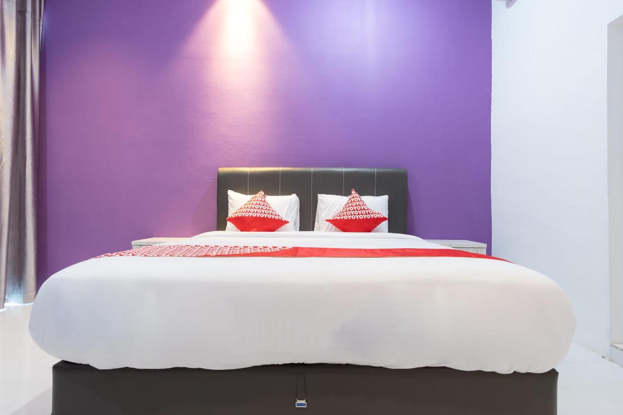 Super Oyo 839 Royal Guest House Medan Ngoại thất bức ảnh