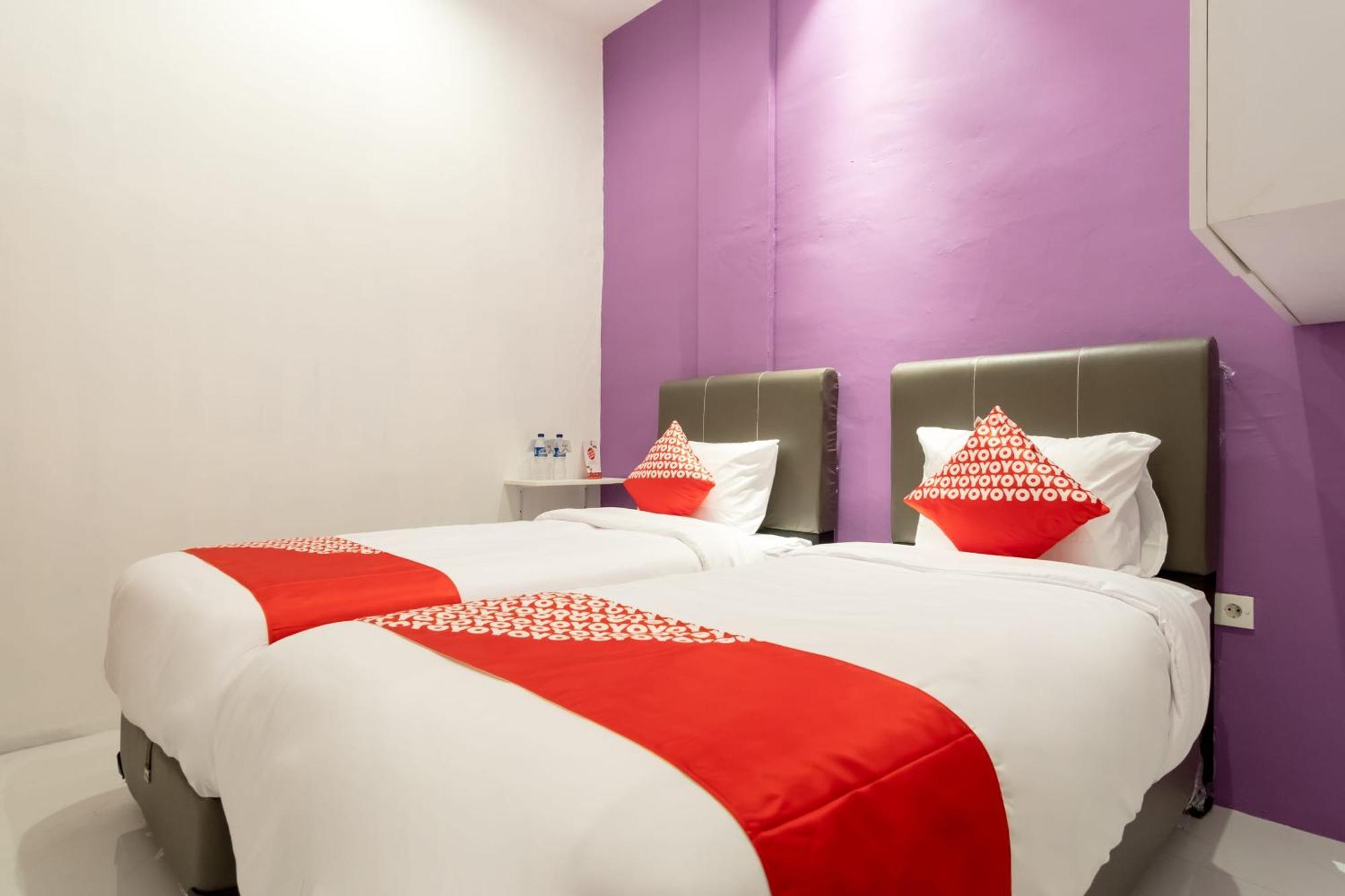 Super Oyo 839 Royal Guest House Medan Ngoại thất bức ảnh