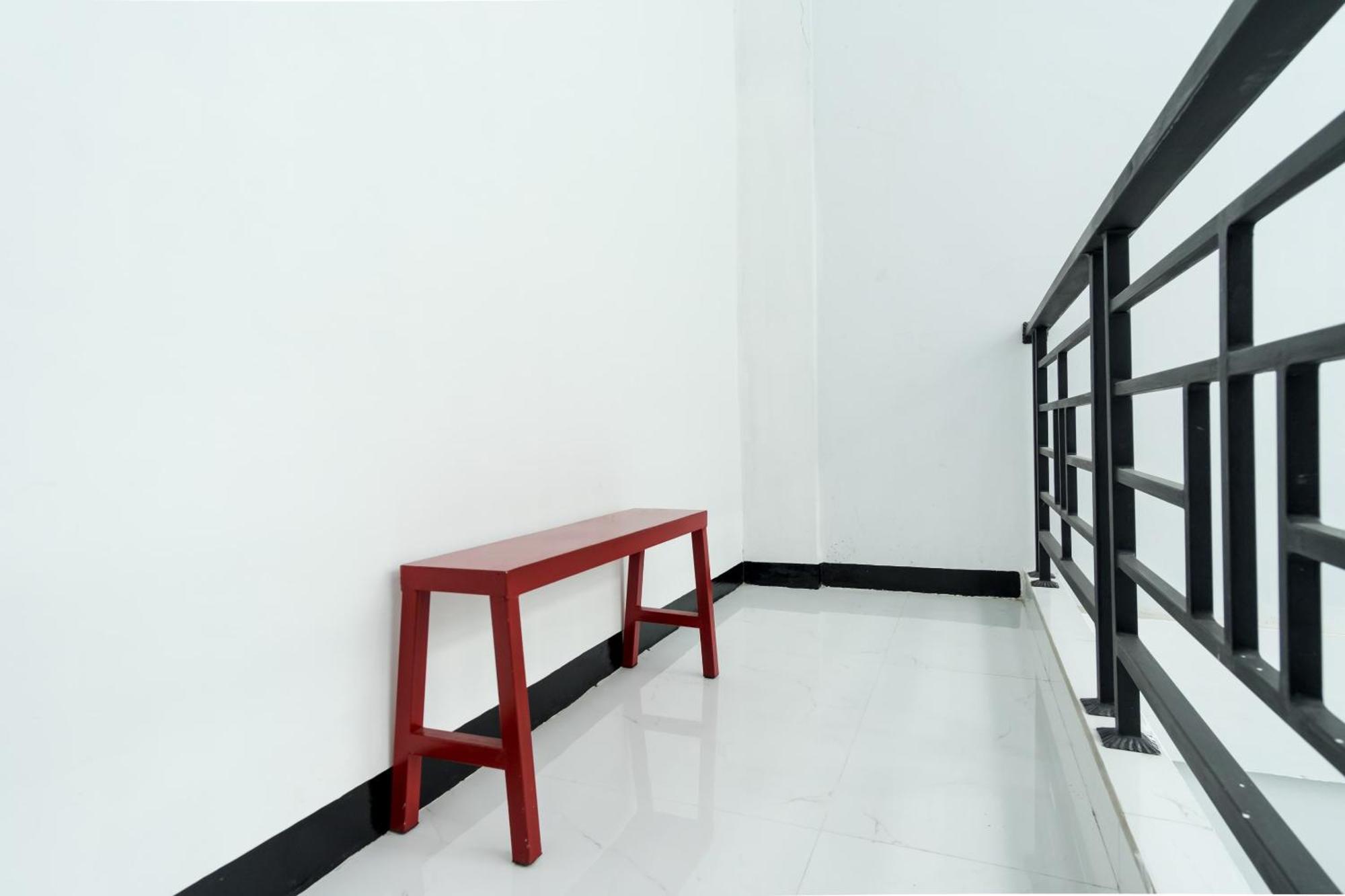 Super Oyo 839 Royal Guest House Medan Ngoại thất bức ảnh